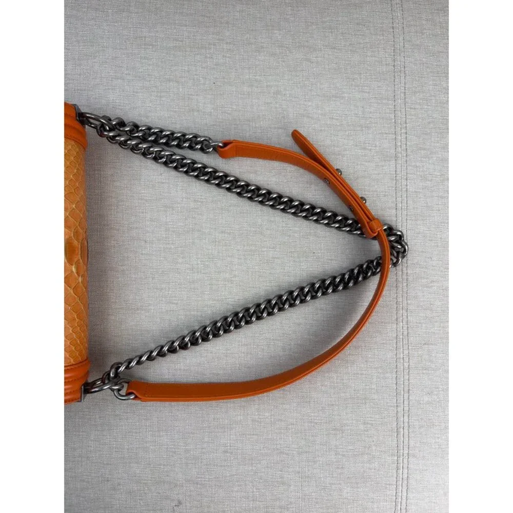 CHANEL 100% authentic